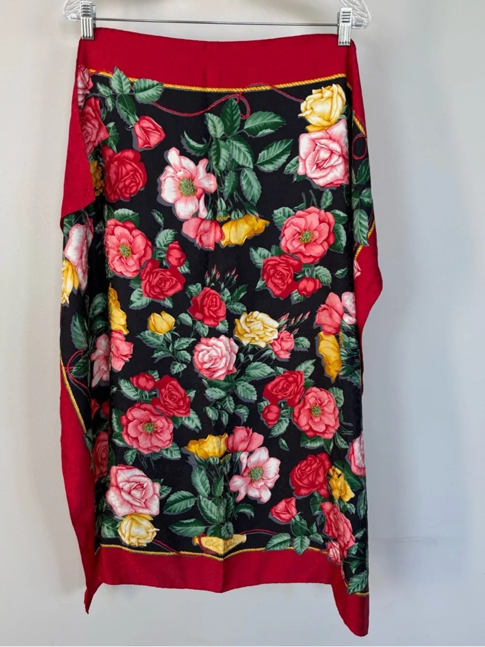 Large Floral Scarf‎